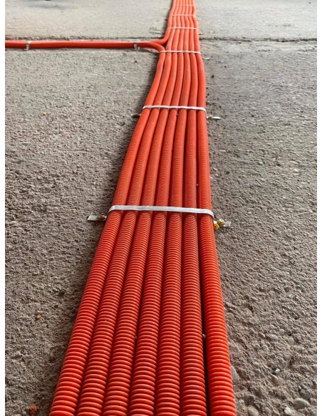 Rura karbowana TP12 pomarańczowa 25 z pilotem i smarowaniem bezhalogenowa krążek 50m