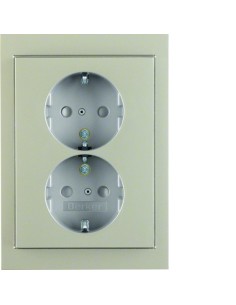 K.5 Gniazdo podwójne SCHUKO komplet, stal szlachetna, lakierowana 47297004 Berker Hager 2