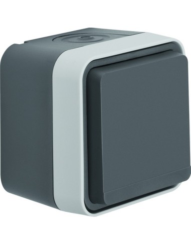 W.1 Gniazdo z uziemieniem 2P+Z, kompletne, IP55, biały 6768813512 Berker Hager