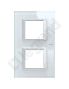 AXOLUTE Ramka prostokątna pionowa 2x2 moduły WHICE HA4802M2VSW