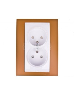 Unica Plus Gniazdo podwójne 2P+PE z przesłoną ugier pomarańczowy MGU63.069.869